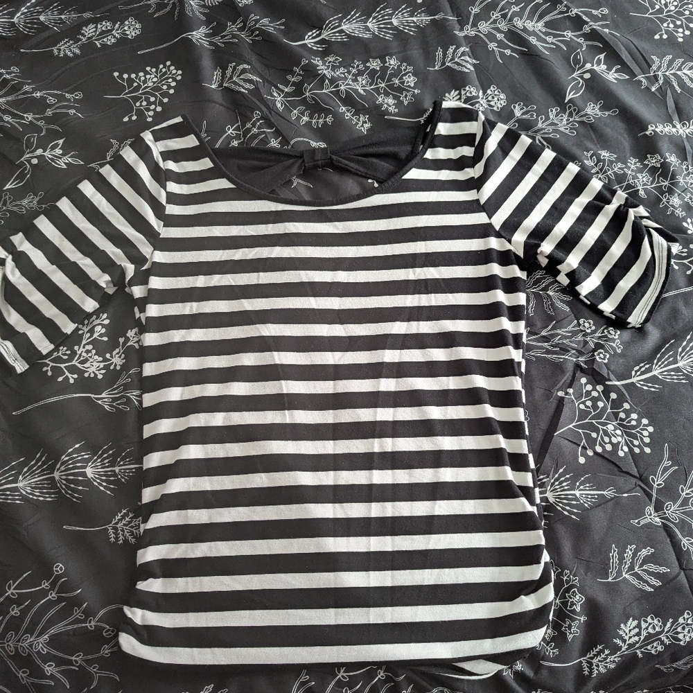 BONGO Monochrome Striped Long Sleeve Top